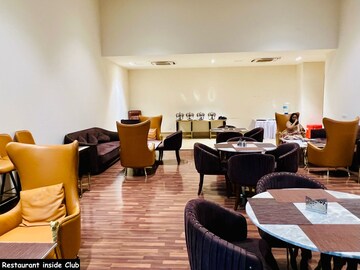 Master Bedroom in 3 BHK Apartment at Mapsko Mount Ville, Sector 79 – for Rent