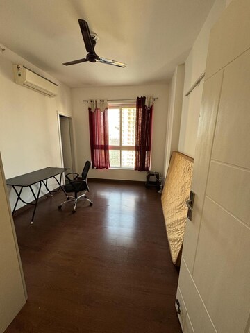 Room in 3 BHK Apartment at Mapsko Mount Ville, Sector 79 – for Rent