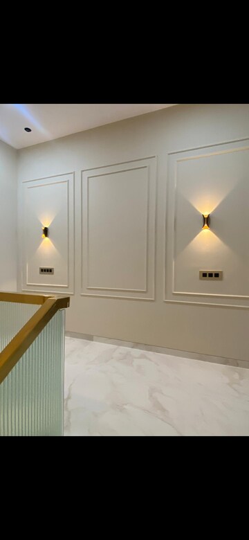 Furnished Amenities in 3 BHK Apartment at Indiabulls Sky Forest, Lower Parel – for Rent