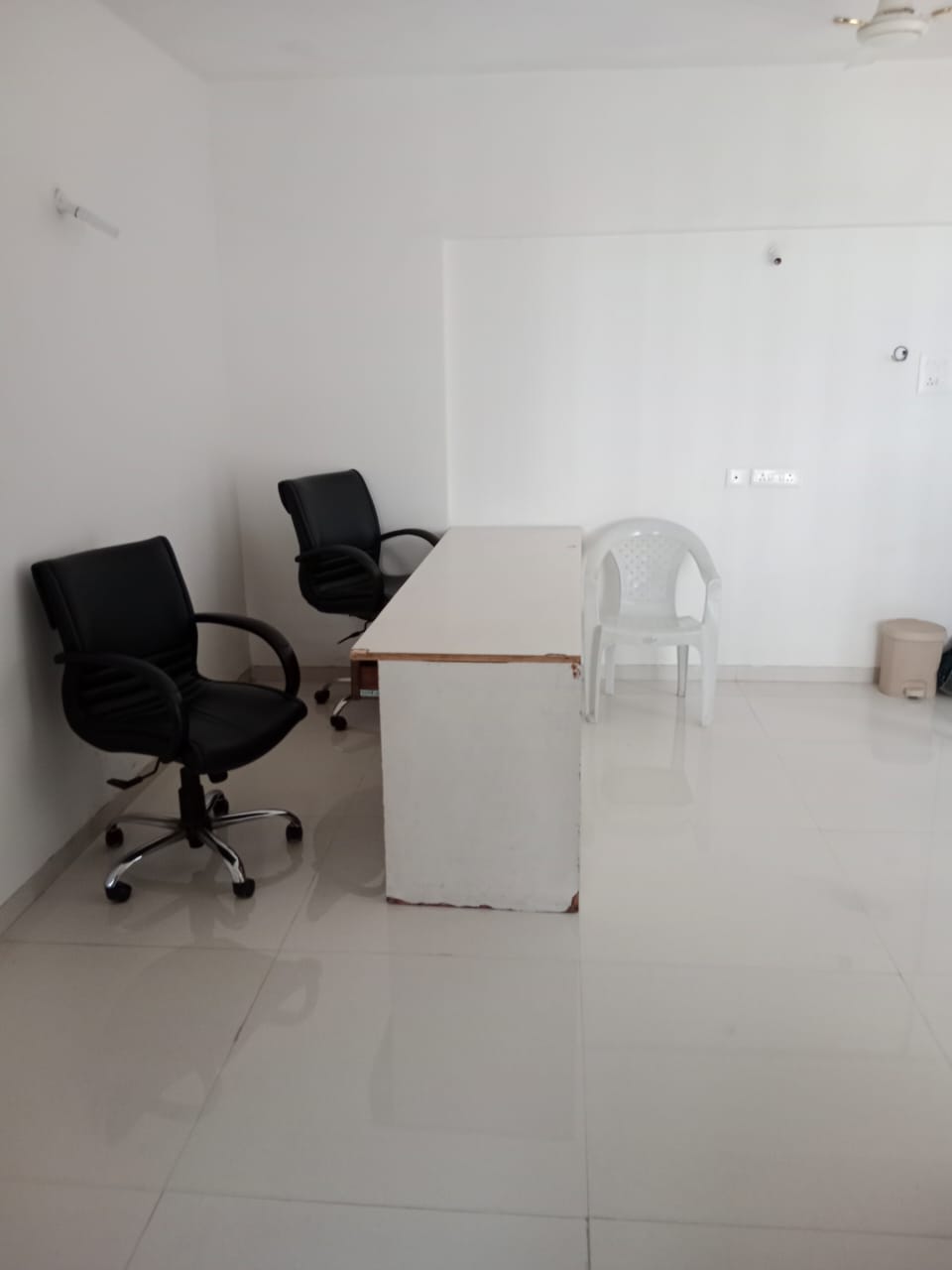 2 BHK + Servant Room Apartment For Sale in Prayeja City Phase II