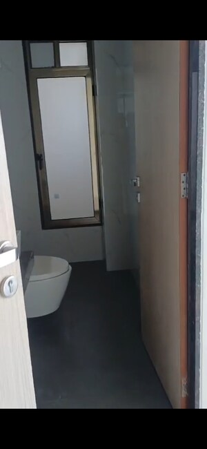 Bathroom in 2.5 BHK Apartment at Richa Park Mist, Dadar West – for Rent