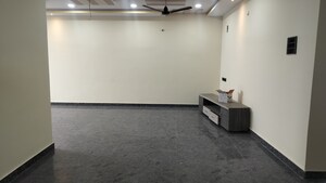 Room in 3 BHK Apartment at Banjara Hills – for Rent