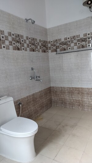 Bathroom in 3 BHK Apartment at Banjara Hills – for Rent