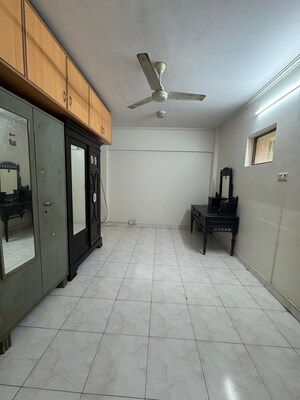 Parking in  Pg at Malad West – for Rent