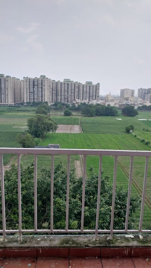 Master Bedroom in 3 BHK Apartment at Value Meadows Vista, Raj Nagar Extension – for Sale