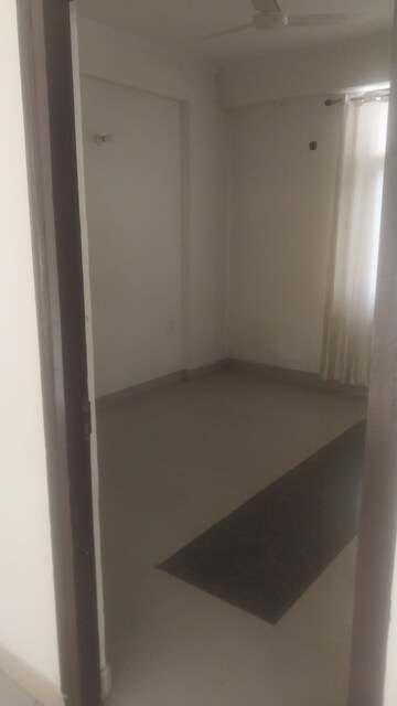 Room in 2 BHK Apartment at Techman Moti Residency, Raj Nagar Extension – for Sale