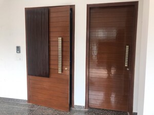 Room in 2 BHK Builder Floor at Sector 52 – for Rent