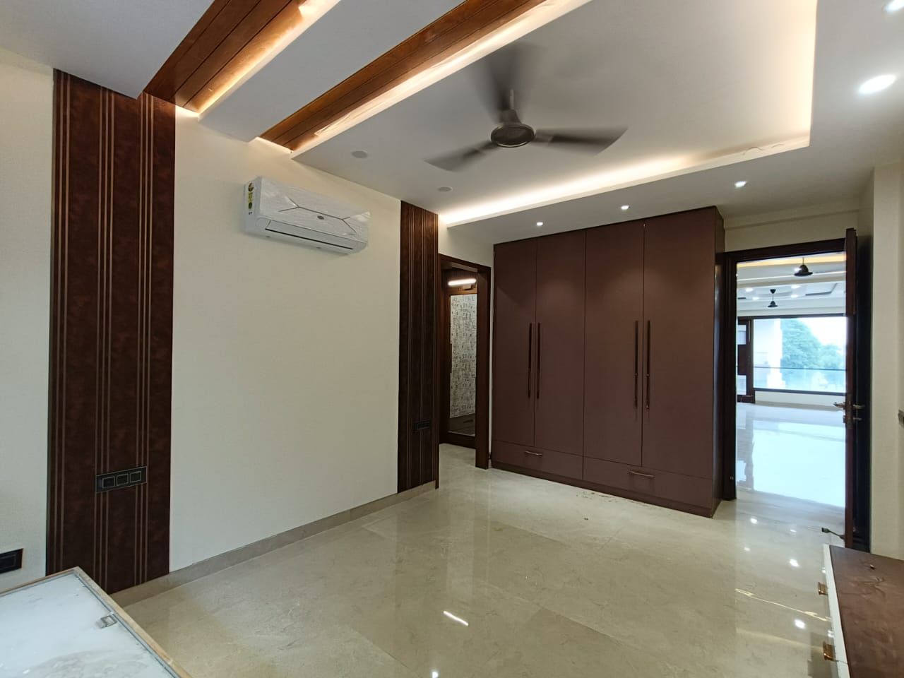 3 BHK Builder Floor For Rent in Sector 15