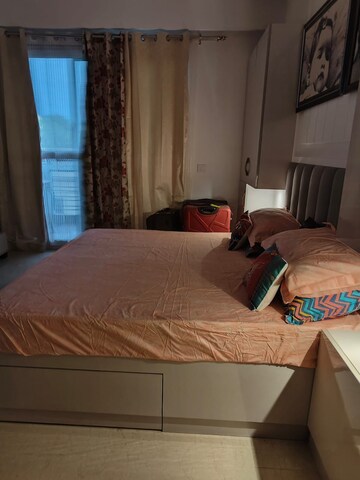 Bedroom in 3 BHK Builder Floor at Palam Vihar – for Rent