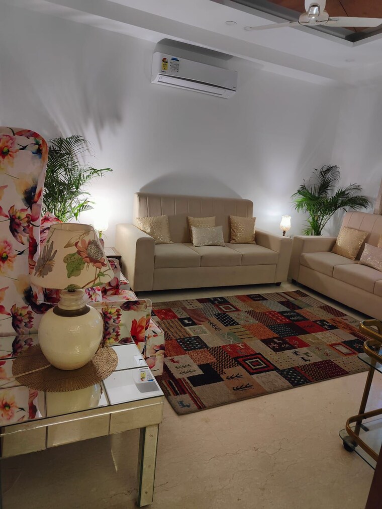 Living Room, palam vihar 3 Bedroom 2900 Sq.Ft. Builder Floor In Palam Vihar Gurgaon 9248788