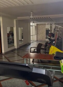 5 BHK + Pooja Room,Extra Room Villa For Sale in Sector 50 Noida