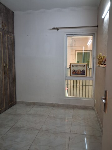 Room in 2 BHK Apartment at Gaurs Siddhartham, Siddharth Vihar – for Sale