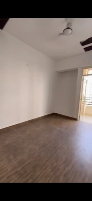 Room in 2 BHK Apartment at Divyansh Flora, Sector 16c Greater Noida – for Sale