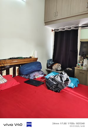 Living Room in 1 BHK Apartment at Halasuru – for Rent