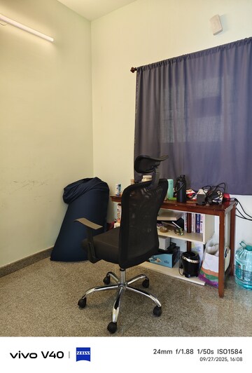 Living Room in 1 BHK Apartment at Halasuru – for Rent