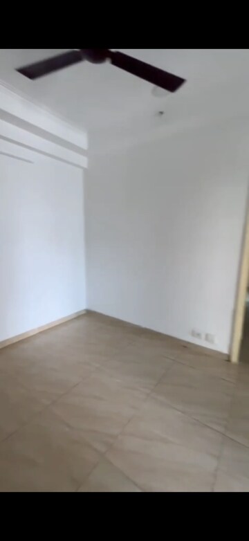 Room in 2 BHK Apartment at Gaur City 2 - 14th Avenue, Sector 16c Greater Noida – for Sale