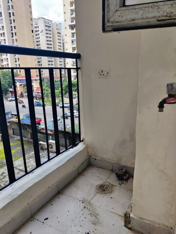 Balcony in 3 BHK Apartment at Amrapali Silicon City, Sector 76 – for Rent