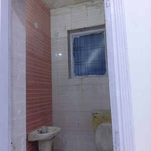 Bathroom in 4 BHK Builder Floor at Green Fields Colony – for Rent