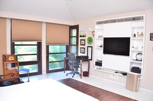 Living Room in 5 BHK Villa at Vipul Tatvam Villas, Sector 48 – for Rent