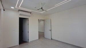 Room in 3 BHK Apartment at Jayabheri The Nirvana, Gopanpally – for Rent