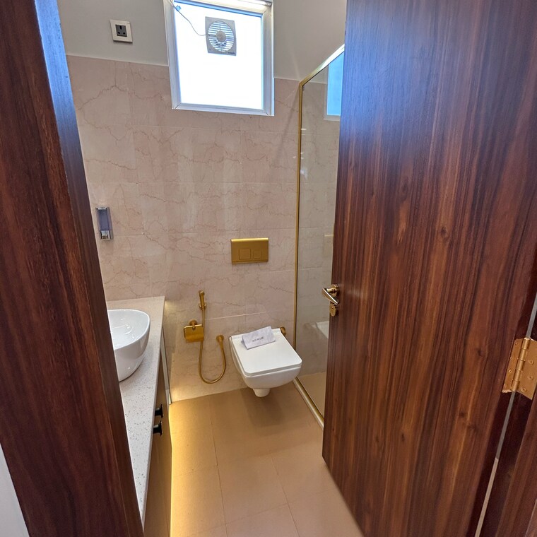 Bathroom, jms-the-majestic 3 Bedroom 2082 Sq.Ft. Builder Floor In Manesar Sector 9 Gurgaon 9249305