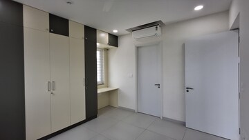 Room in 3 BHK Apartment at Jayabheri The Nirvana, Gopanpally – for Rent