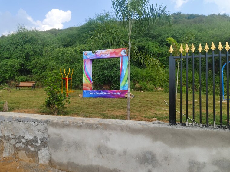 Garden, railway station area  111 Sq.Yd. Plot In Railway Station Area Kota 9249263