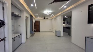 Room in 3 BHK Apartment at Jayabheri The Summit, Narsingi – for Rent