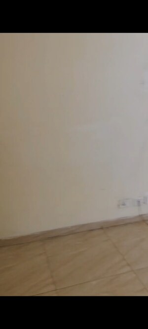 2 BHK Apartment For Rent in Gaur City 2 - 14th Avenue, Sector 16c Greater Noida