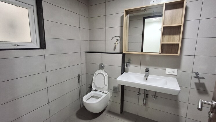 Bathroom, jayabheri-the-summit 3 Bedroom 2125 Sq.Ft. Apartment In Narsingi Hyderabad 9249307