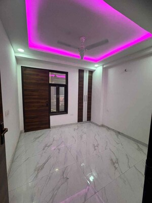 Bedroom in 2 BHK Apartment at Palm Residency Chhatarpur, Chattarpur – for Rent