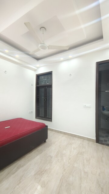 Room in 2 BHK Builder Floor at Palm Residency Chhatarpur, Chattarpur – for Rent