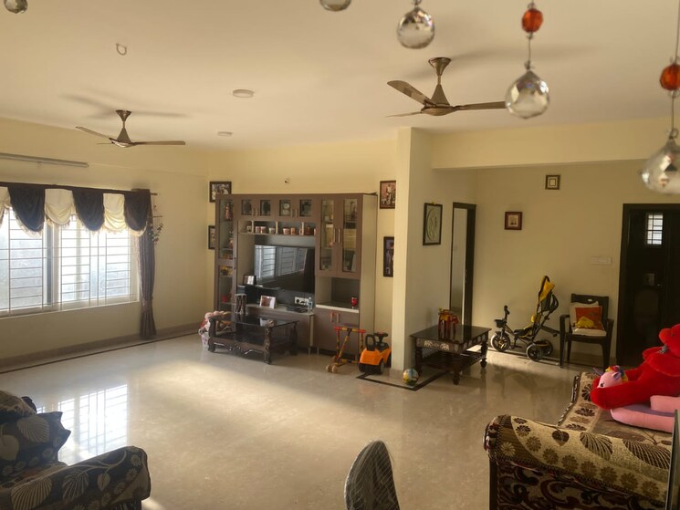 Living Room, jp nagar phase 7 3 Bedroom 2419 Sq.Ft. Builder Floor In Jp Nagar Phase 7 Bangalore 9249597