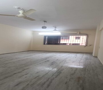 Bedroom in 1 BHK Apartment at Dadar West – for Rent