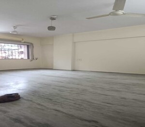 1 BHK Apartment For Rent in Dadar West