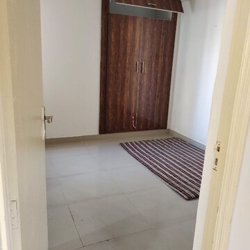 Room in  Pg at Spring Meadows, Tech Zone 4 Greater Noida – for Rent