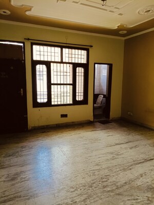 Room in 2 BHK Builder Floor at Dhakoli – for Rent