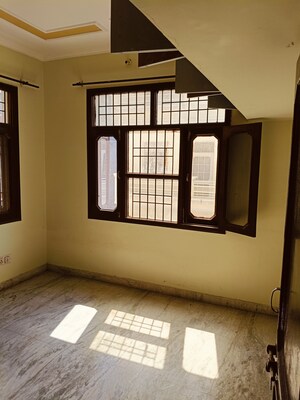 Room in 2 BHK Builder Floor at Dhakoli – for Rent