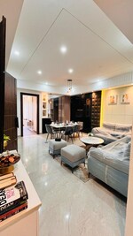 3 BHK + Pooja Room,Servant Room 180 Sq.Yd. Builder Floor in Orris Atulyam