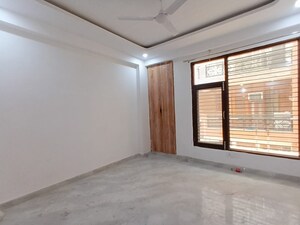 Room in 2 BHK Builder Floor at Vasant Kunj – for Rent