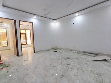 Room in 2 BHK Builder Floor at Vasant Kunj – for Rent