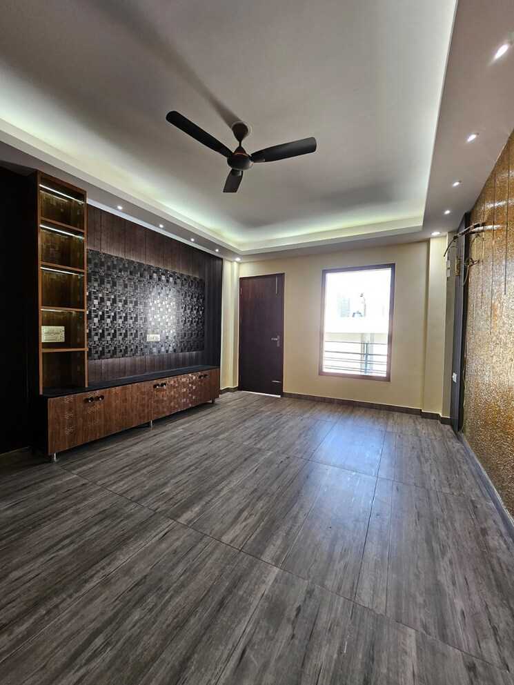 Room, unitech-south-city-ii 4 Bedroom 3240 Sq.Ft. Builder Floor In Sector 50 Gurgaon 9249511