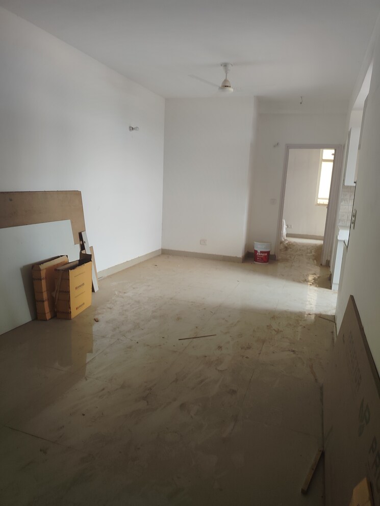 Room, suncity-avenue-76 2 Bedroom 635 Sq.Ft. Apartment In Sector 76 Gurgaon 9249526