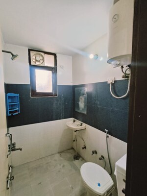  1 BHK Builder Floor at Saket – for Rent