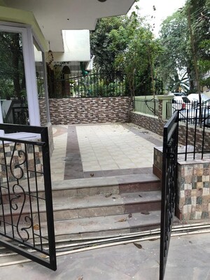 Balcony in 3 BHK Builder Floor at Uppal Southend, Sector 49 – for Rent