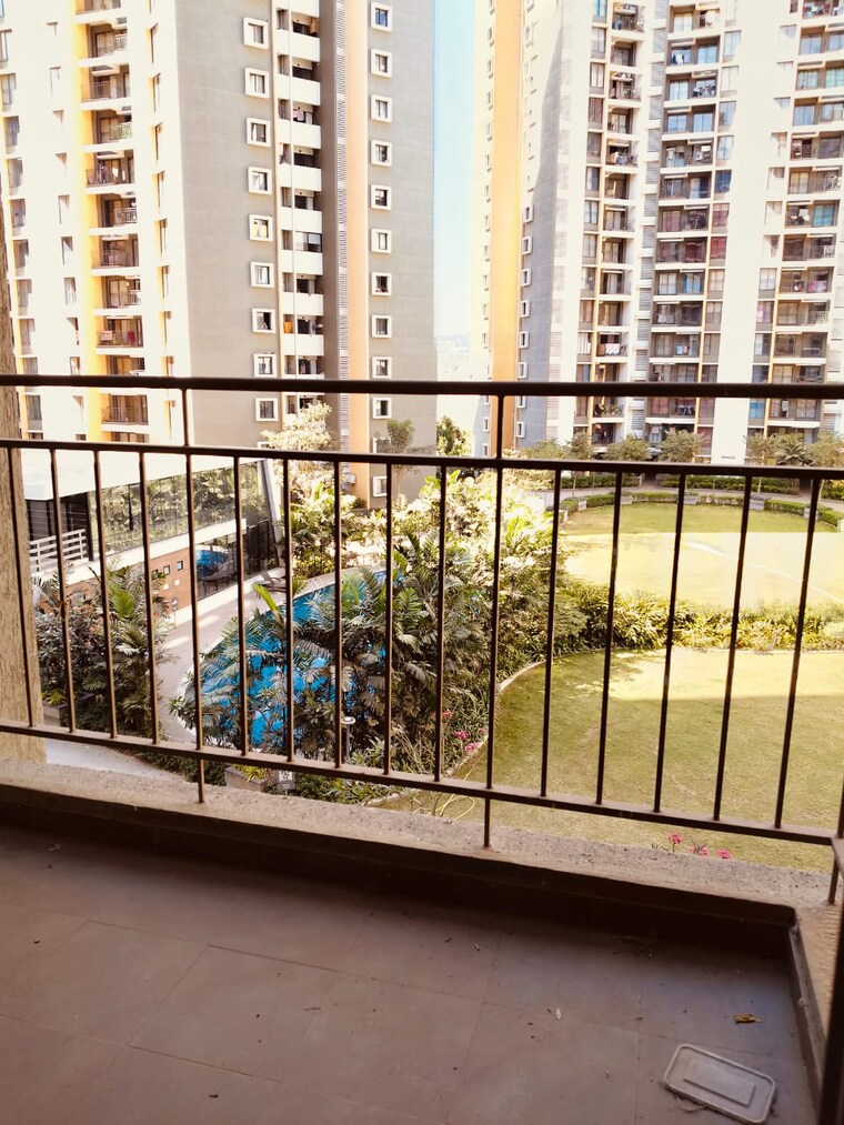 Balcony, shapoorji-pallonji-joyville-hinjewadi 3 Bedroom 977 Sq.Ft. Apartment In Hinjewadi Pune 9249560