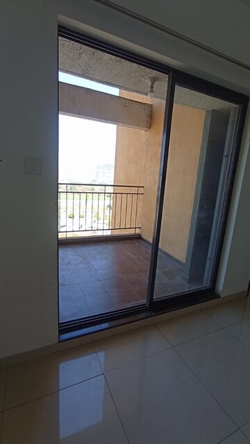 Room in 3 BHK Apartment at Shapoorji Pallonji Joyville Hinjewadi, Hinjewadi – for Sale