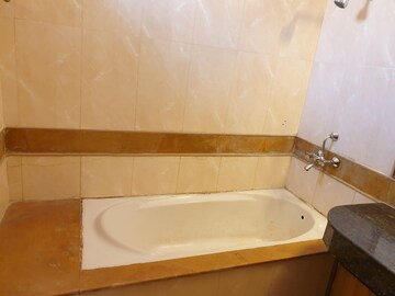 Furnished Amenities in 3 BHK Builder Floor at Uppal Southend, Sector 49 – for Rent