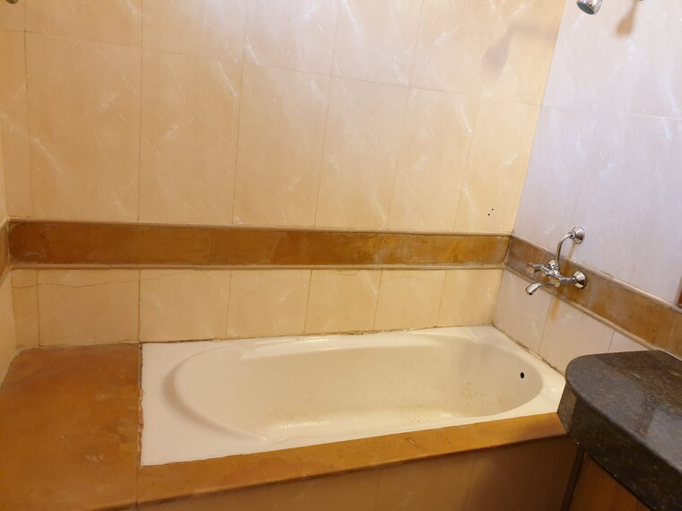 undefined, uppal-southend 3 Bedroom 311 Sq.Yd. Builder Floor In Sector 49 Gurgaon 9249584