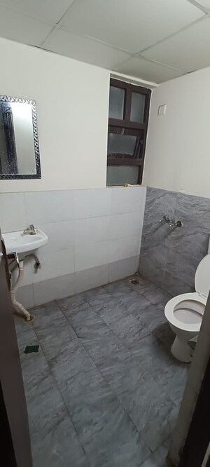Bathroom in 3 BHK Apartment at Auric City Homes, Sector 82 – for Rent